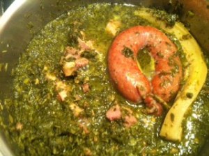 Braunkohl, Kasseler Bregenwurst, Bauchfleisch