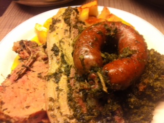 Kasseler, Bauchfleisch, Bregenwurst, Braunkohl, Bratkartoffeln