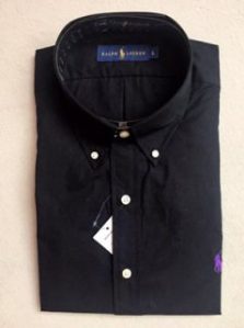 Schwarzes Langarmhemd mit Button-Down-Kragen