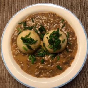 Saure Lunge mit Semmelknödel
